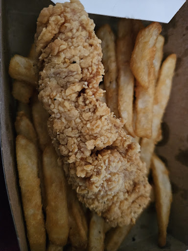 Photo of Al Baik Fried Chicken - 999 Riverside Dr, Timmins, ON P4N 3W2
